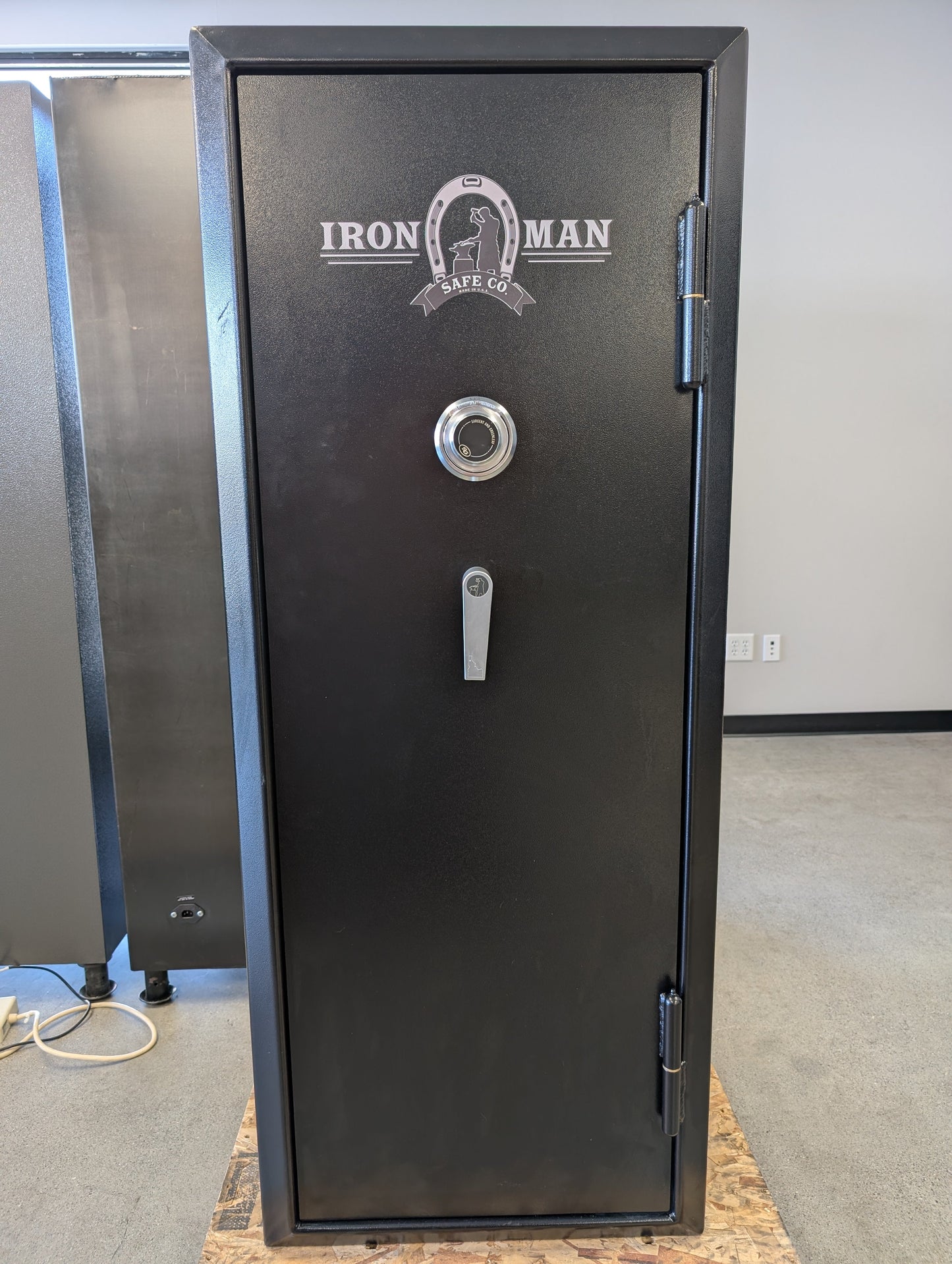 Ironman 6024 3000 Series Gun Safe with Dial Lock - Blemished