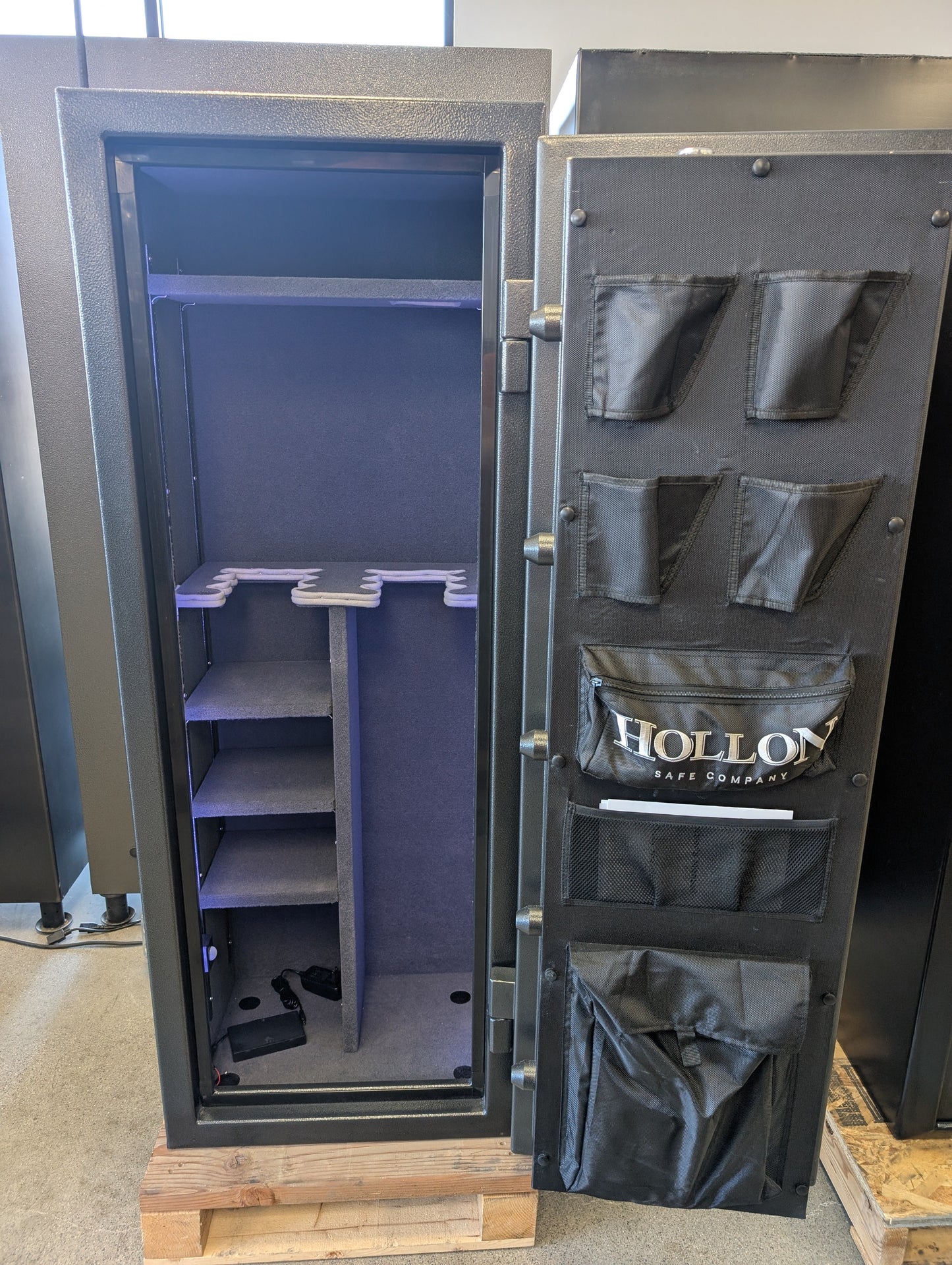 Hollon CS-12E Crescent Shield Series Gun Safe w/ Digital Lock - Blemished