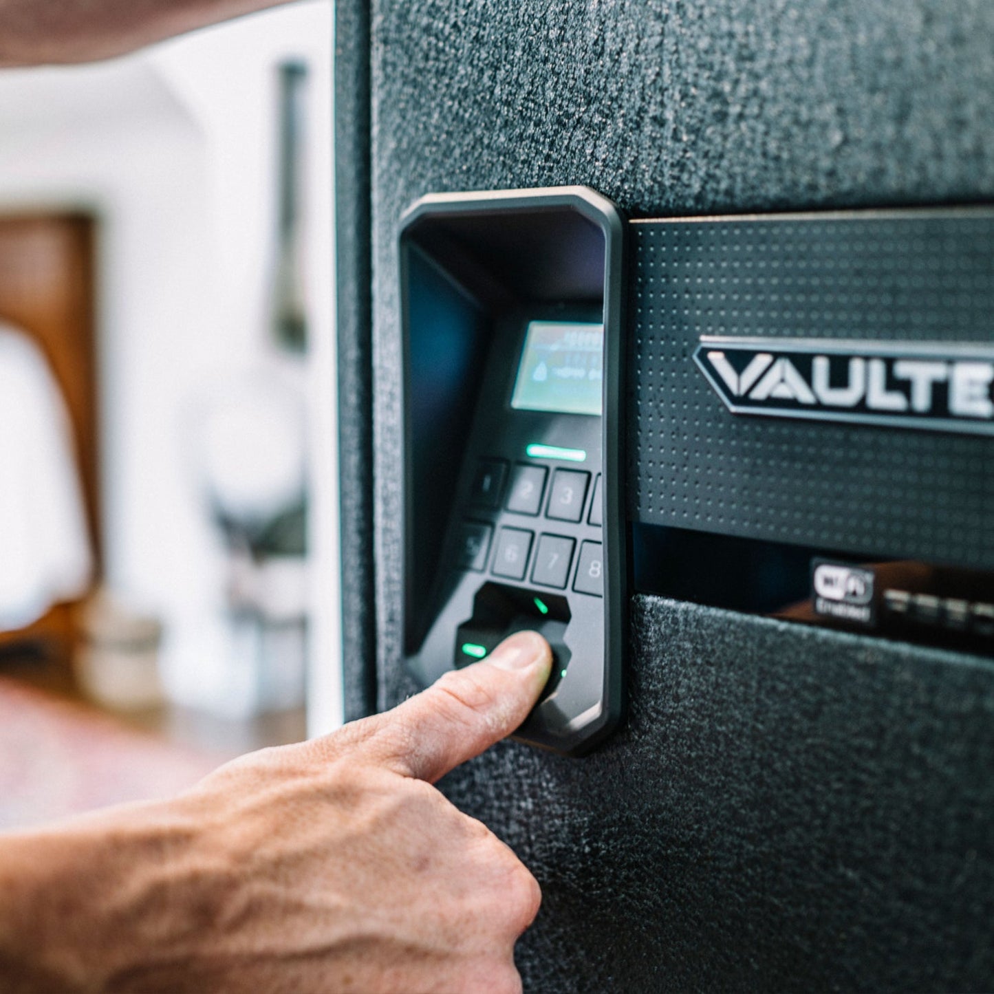 Vaultek ViSN NRS500i-BK Biometric Smart Rifle Safe