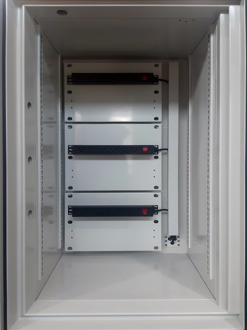 Phoenix Battery Commander BSS6002 – Small Lithium-Ion Charging & Storage Safe (90-Min Fire Protection)