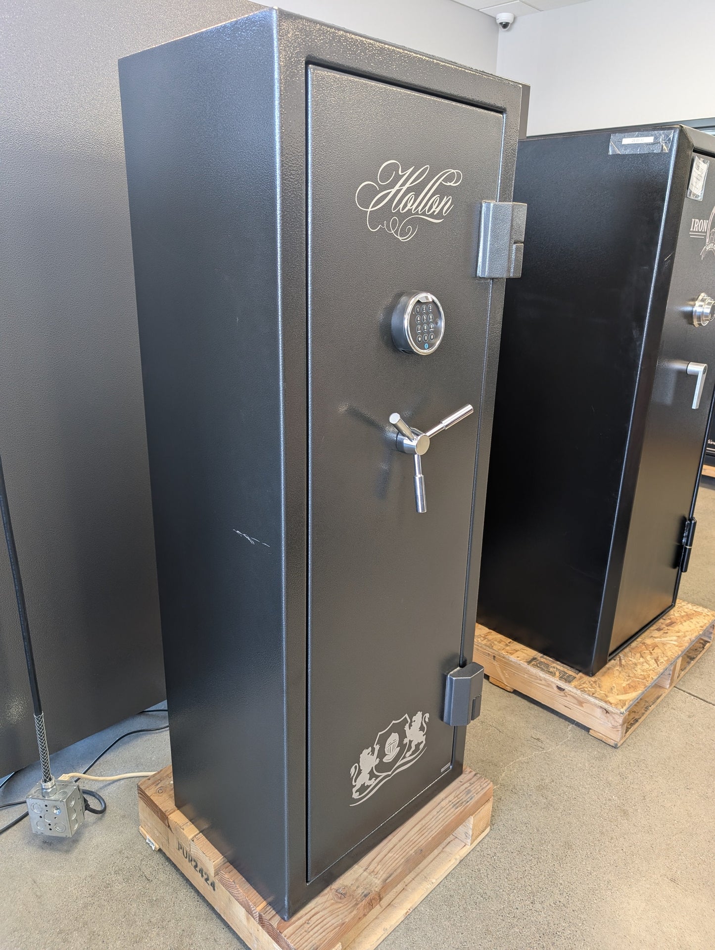Hollon CS-12E Crescent Shield Series Gun Safe w/ Digital Lock - Blemished