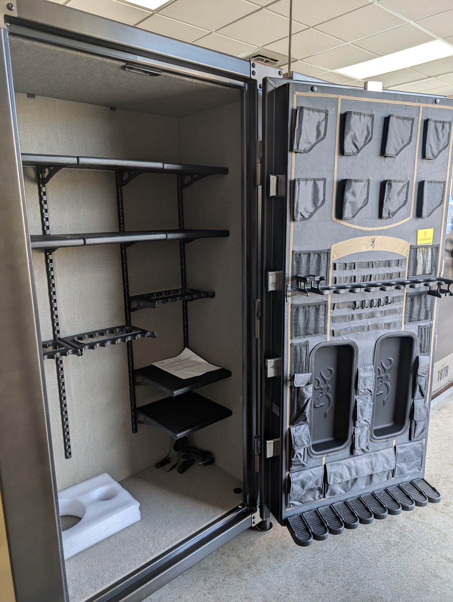 Browning 1878-49T 1878 Series Tall & Wide Gun Safe - Blemished