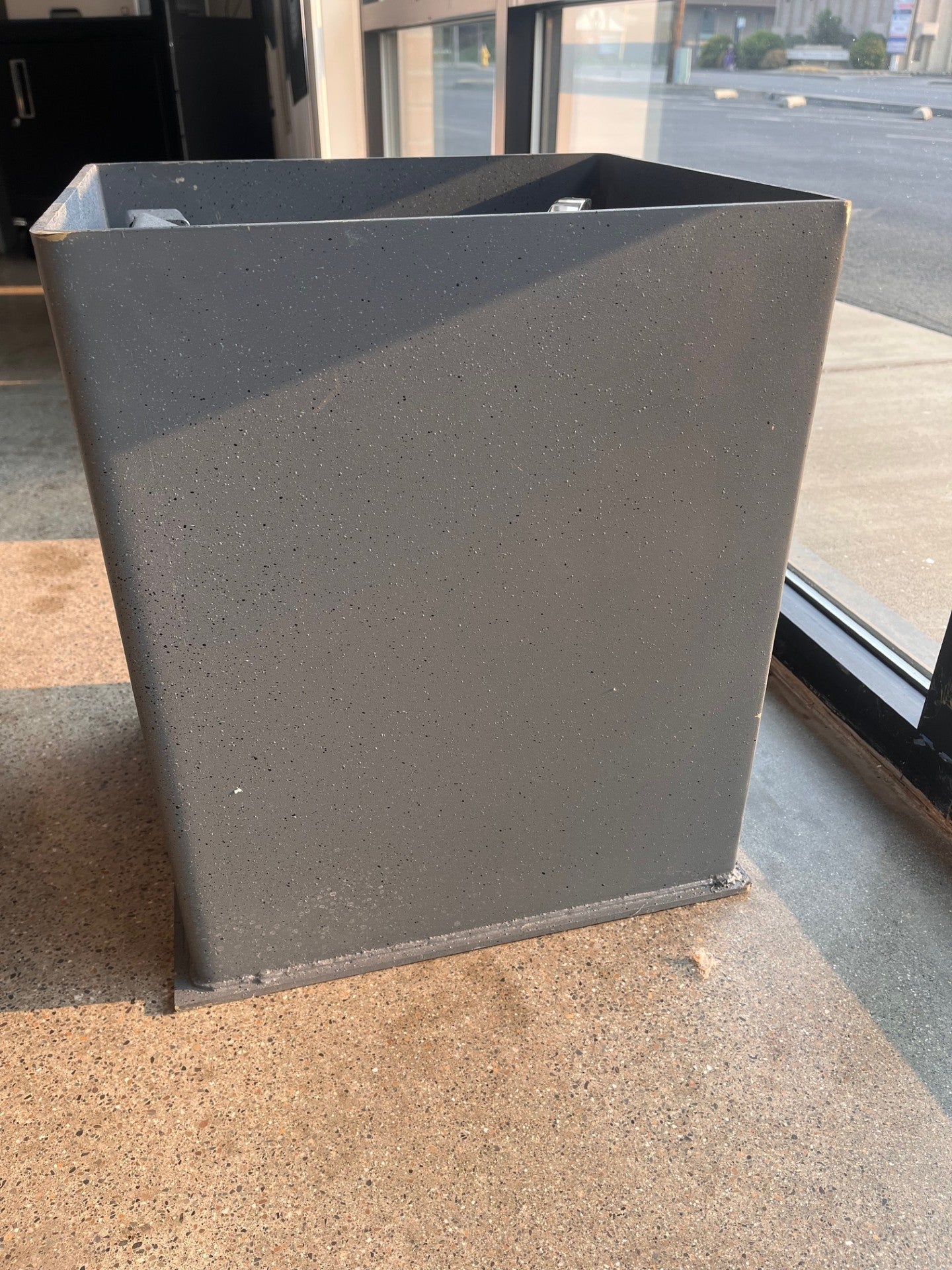 Gardall B1311-G-C In-Floor Safe - Blemished