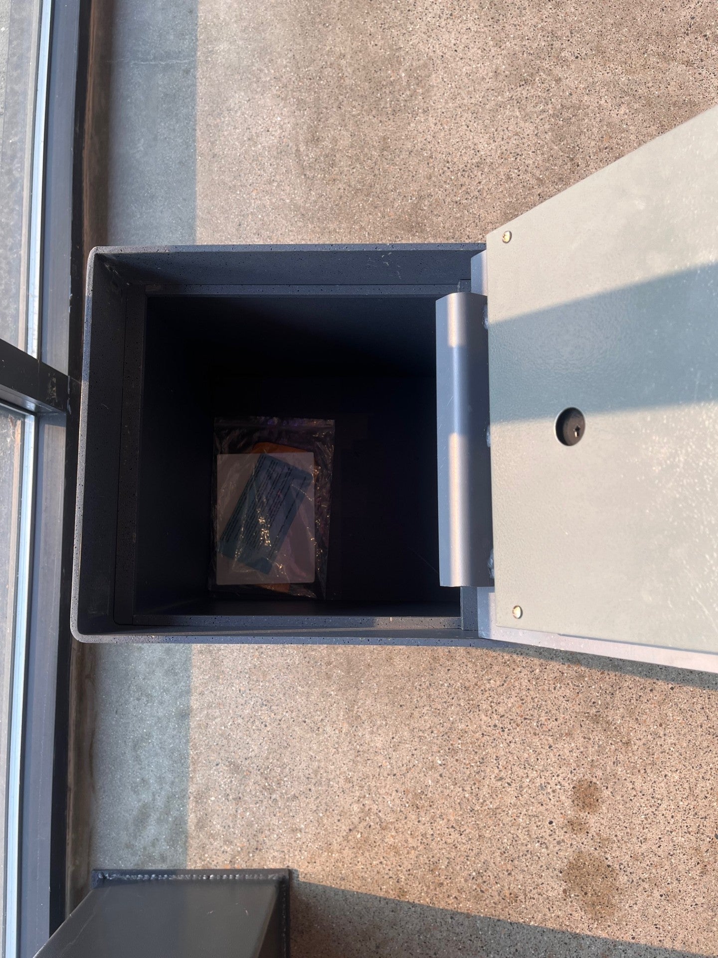Gardall B1311-G-C In-Floor Safe - Blemished